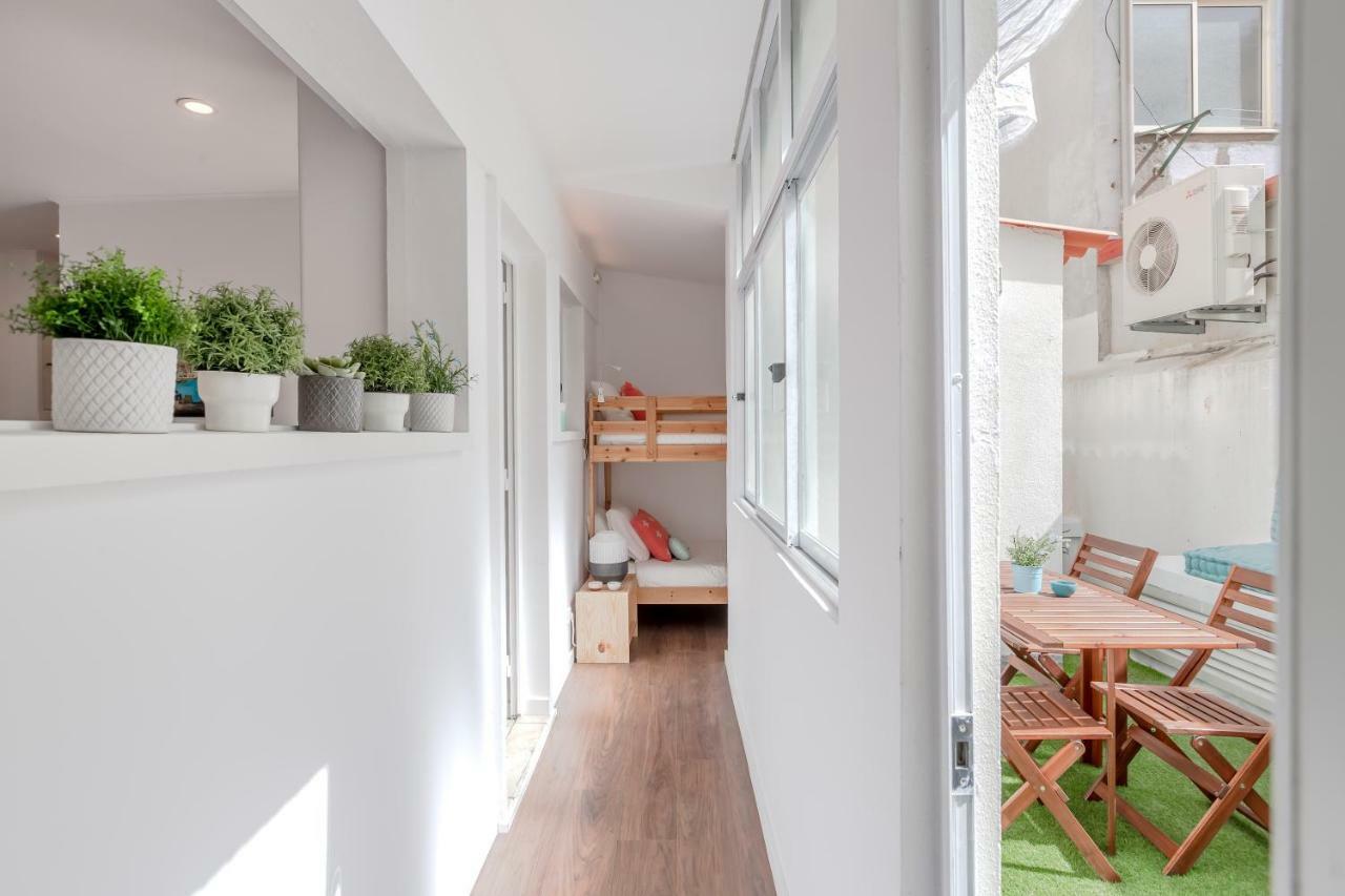Sunny Apartment With Patio, By Timecooler Lissabon Buitenkant foto