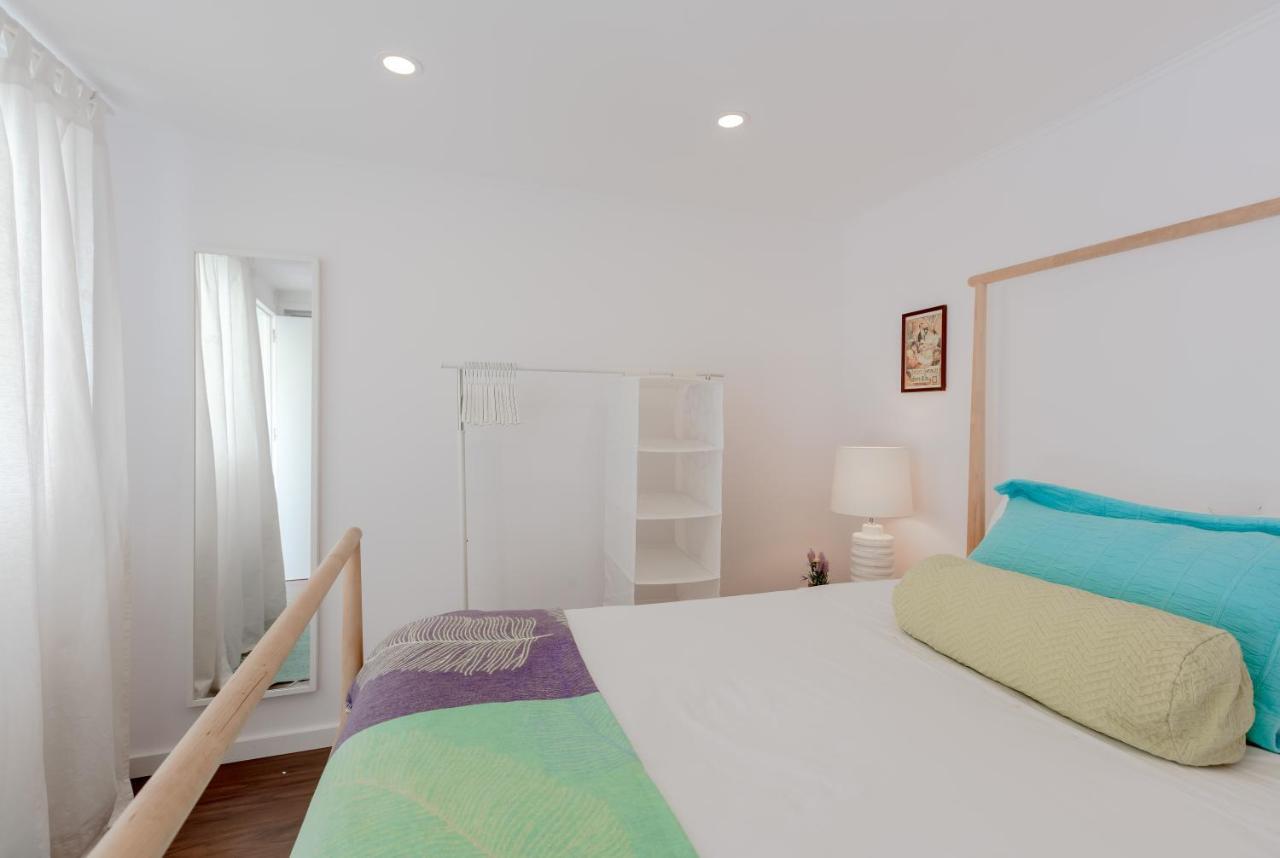 Sunny Apartment With Patio, By Timecooler Lissabon Buitenkant foto